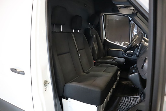 Mercedes-Benz Sprinter 211 17 of 17