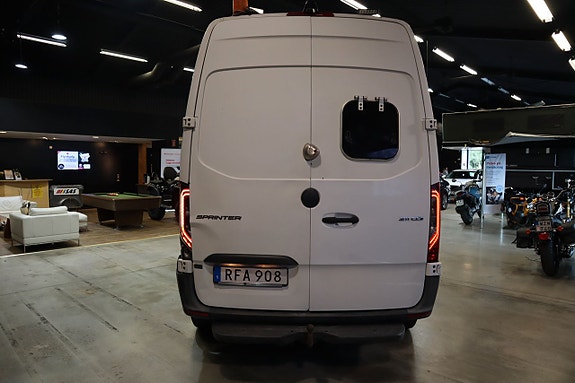 Mercedes-Benz Sprinter 211 4 of 17