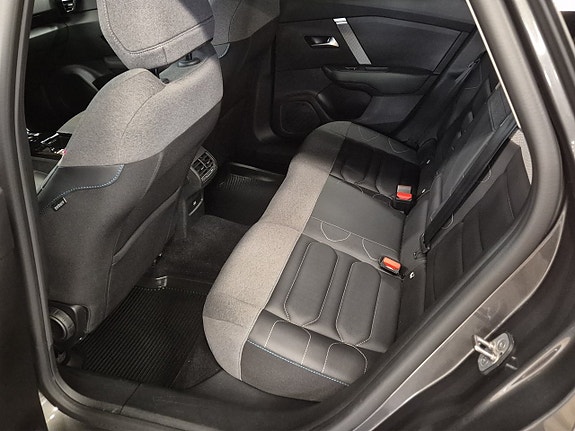 Citroen C4 X 13 of 17