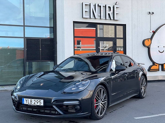 Porsche Panamera Turbo 2 of 5