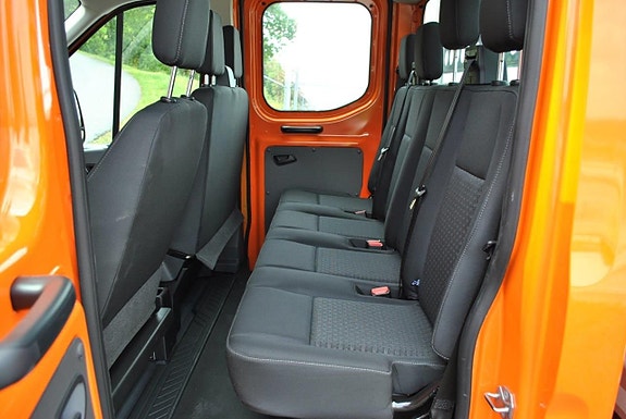 Ford Transit 8 of 17
