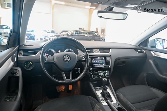 Skoda Octavia 10 of 15
