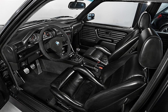 BMW M3 5 of 5