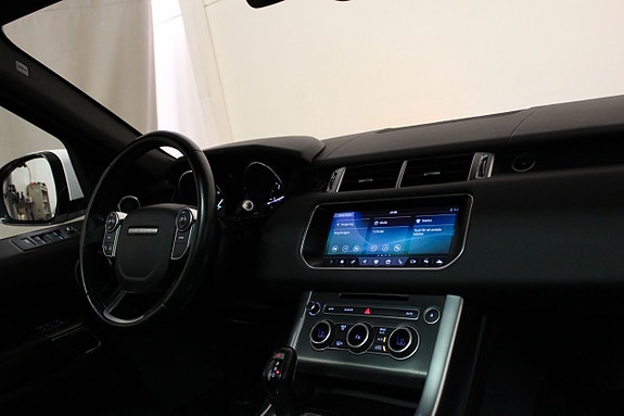 Land Rover Range Rover Sport 21 of 27