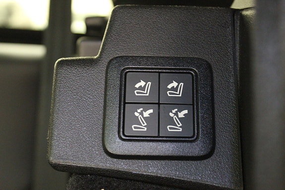 Land Rover Range Rover Sport 18 of 27