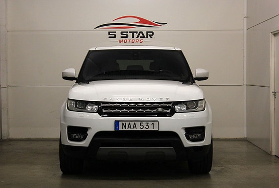 Land Rover Range Rover Sport 3 of 5