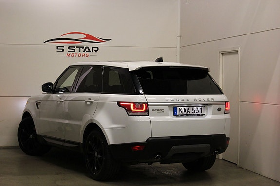 Land Rover Range Rover Sport 9 of 27
