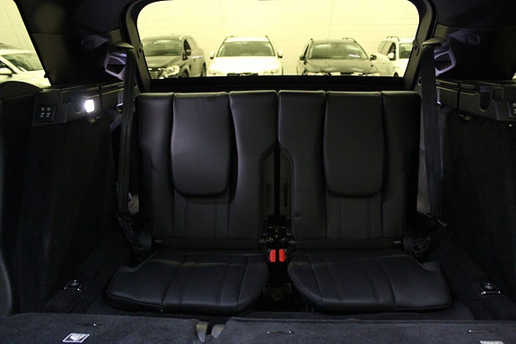 Land Rover Range Rover Sport 17 of 27