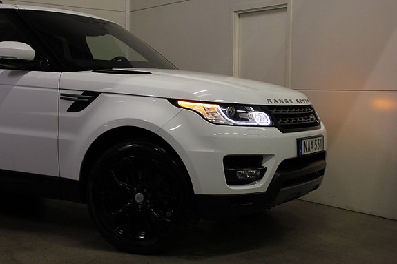Land Rover Range Rover Sport 6 of 27