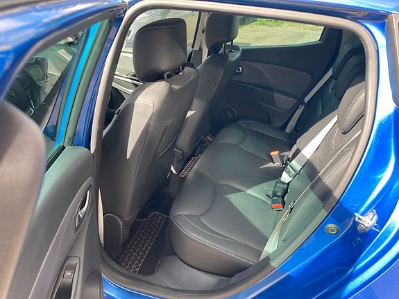 Renault Clio 13 of 13