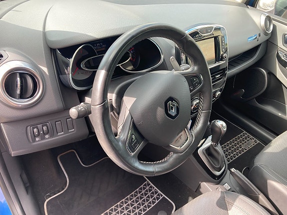 Renault Clio 7 of 13