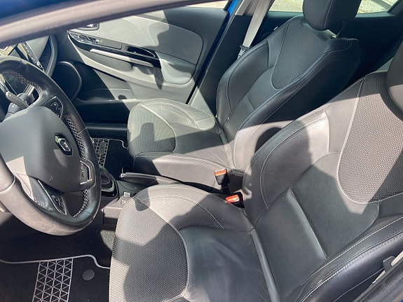 Renault Clio 12 of 13