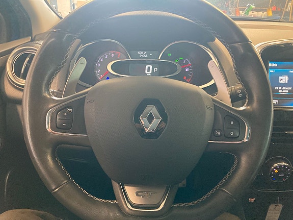 Renault Clio 8 of 13