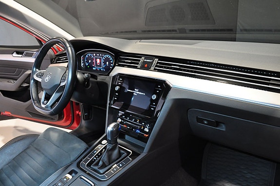 Volkswagen Passat 17 of 20