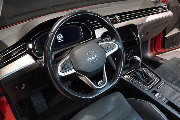 Volkswagen Passat 11 of 20
