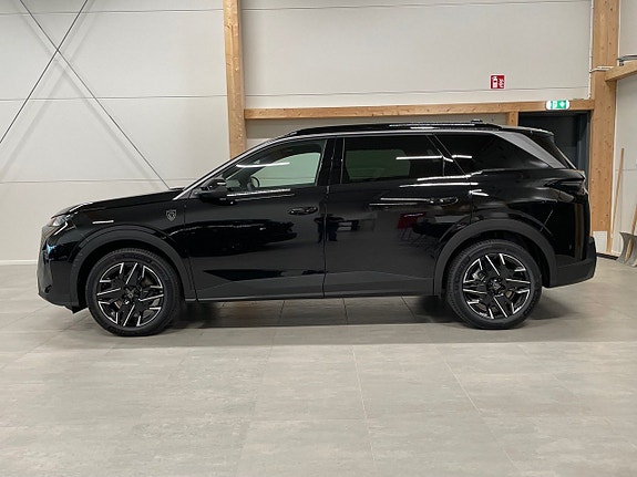 Peugeot 5008 2 of 5