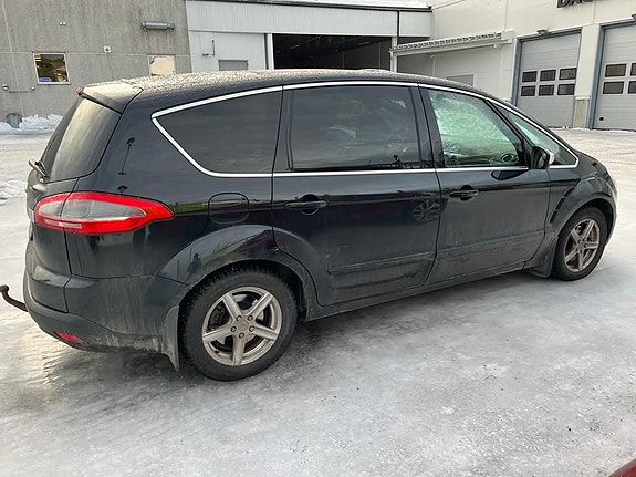 Ford S-MAX 3 of 17