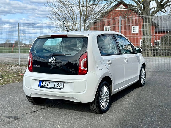 Volkswagen UP! 6 of 11