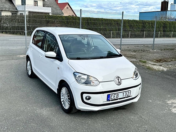 Volkswagen UP! 7 of 11