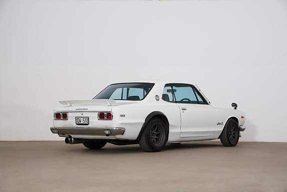 Nissan Skyline 6 of 21
