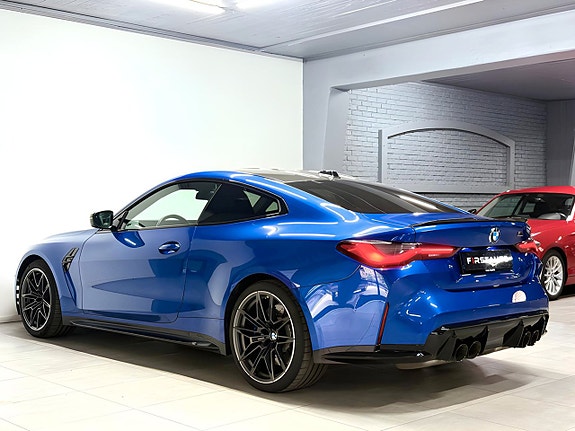 BMW M4 8 of 27