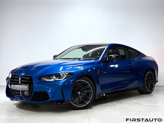 BMW M4 3 of 5