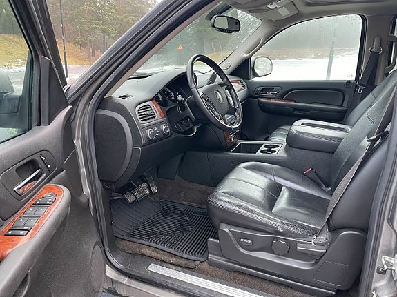 Chevrolet Tahoe 7 of 10