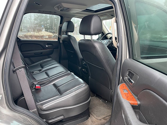 Chevrolet Tahoe 10 of 10
