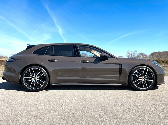 Porsche Panamera 4 8 of 9