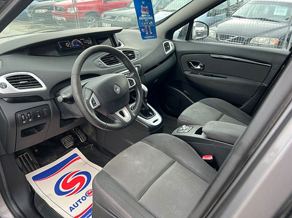 Renault Grand Scenic III 18 of 19