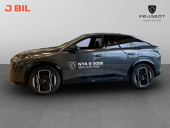 Peugeot e-3008 5 of 5