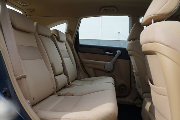 Honda CR-V 10 of 15