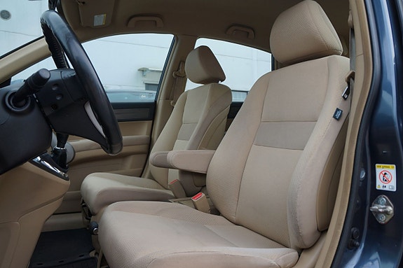 Honda CR-V 7 of 15