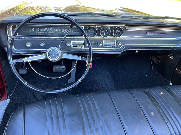 Pontiac Parisienne 12 of 21