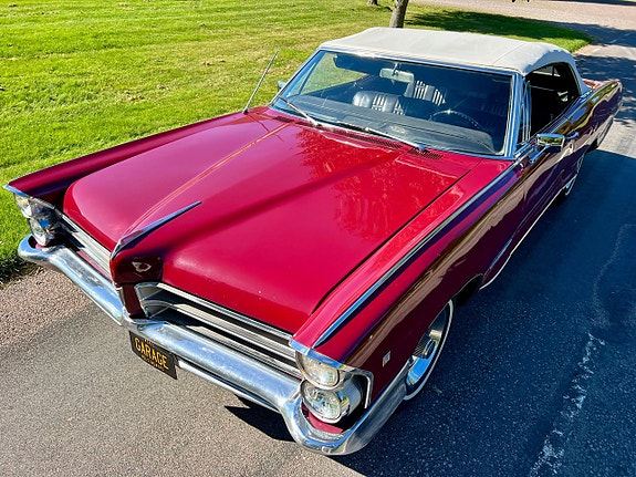 Pontiac Parisienne 9 of 21