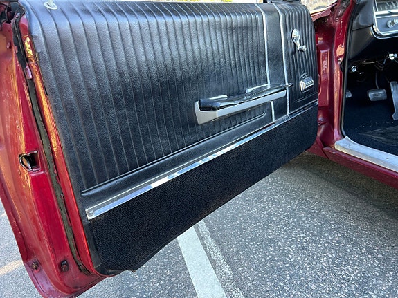 Pontiac Parisienne 11 of 21