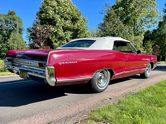 Pontiac Parisienne 3 of 21