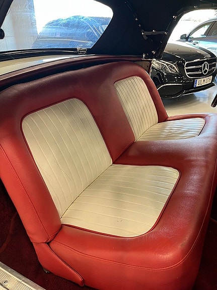 Ford Thunderbird 15 of 20