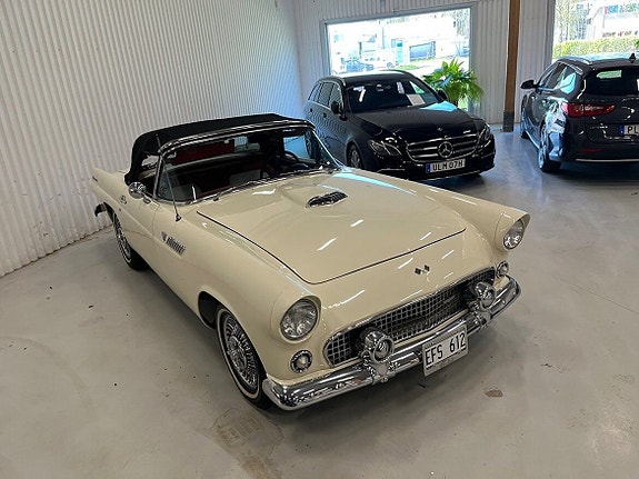 Ford Thunderbird 8 of 20