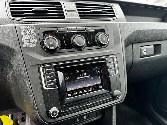 Volkswagen Caddy 16 of 19