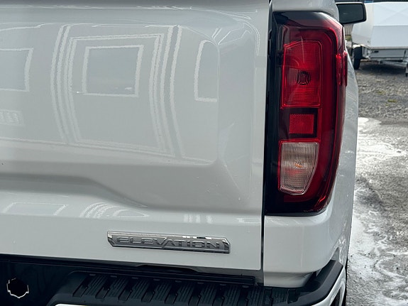 GMC Sierra 23 of 26