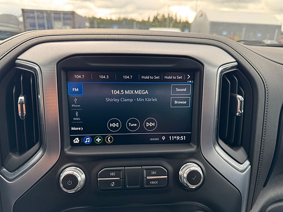 GMC Sierra 18 of 26