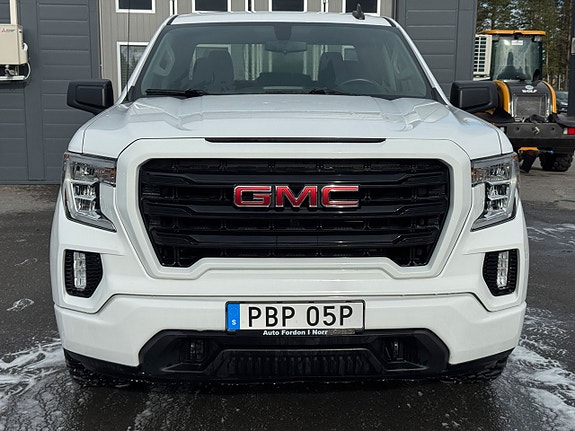GMC Sierra 8 of 26