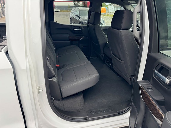 GMC Sierra 12 of 26