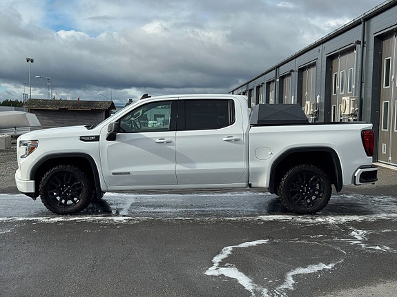 GMC Sierra 2 of 5