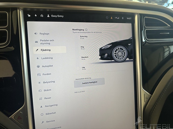 Tesla Model S 16 of 26