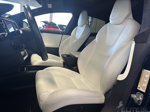 Tesla Model S 9 of 26