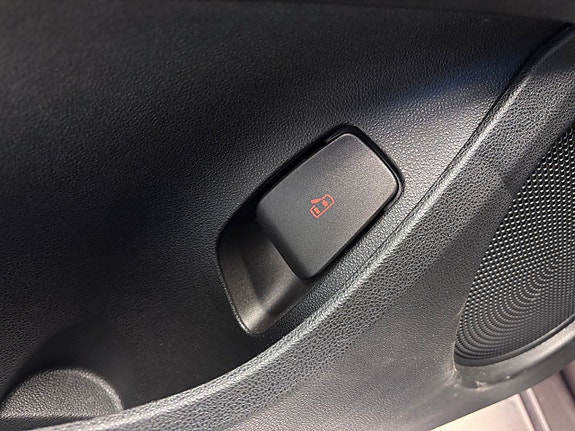 Fiat 500e 18 of 23
