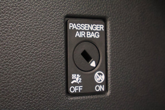Volkswagen Golf VIII 18 of 30