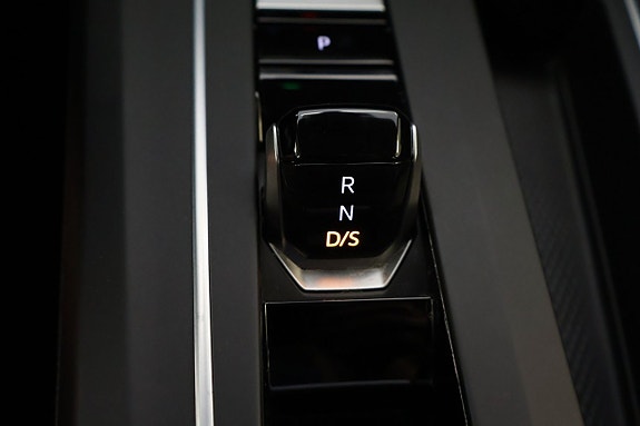 Volkswagen Golf VIII 17 of 30